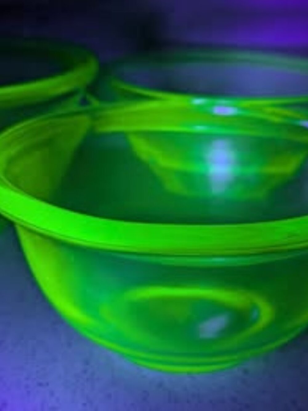 Vintage Green Uranium Glass Mixing Bowls - Set of 3
